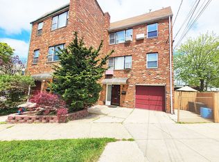 6463 80th St, Middle Village, NY 11379