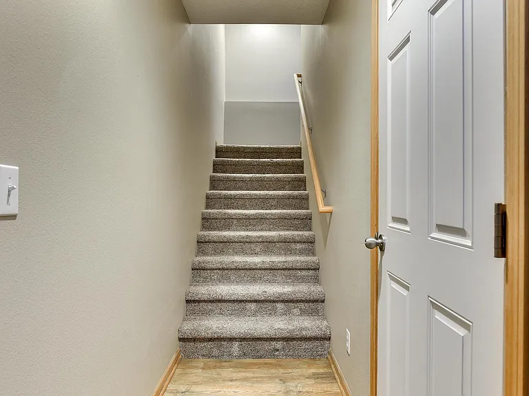 6758 S 181st Ct — Photo 5