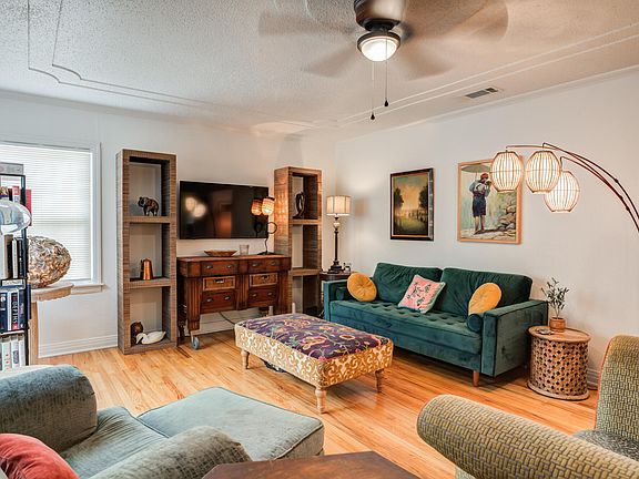 5th image of 2826 33rd St