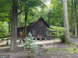 290 Overlook Dr, East Stroudsburg, PA 18301