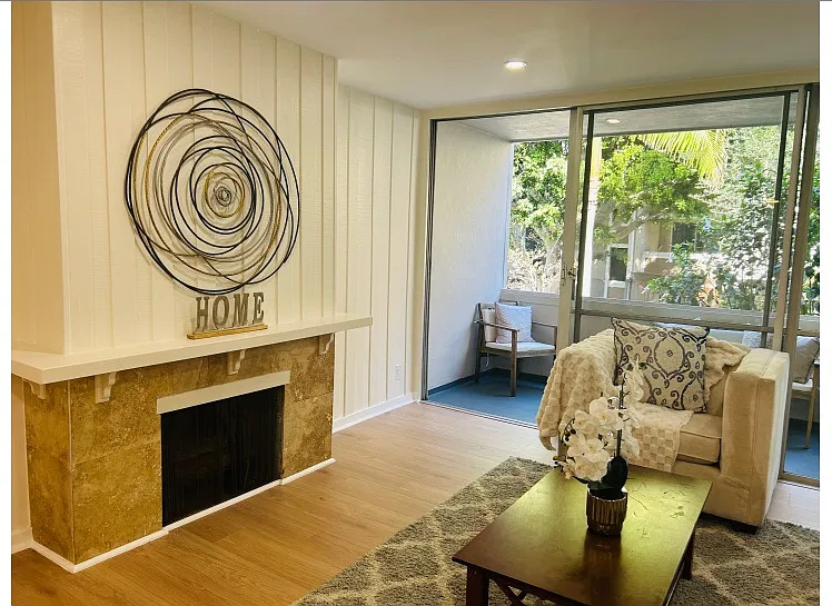 2 bed, 885 sqft, $3,400 — Photo 3