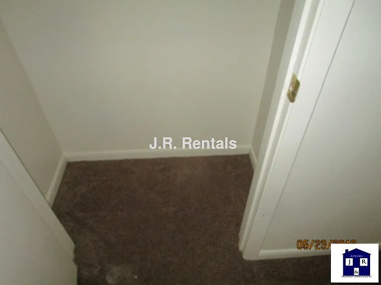 304 Ridge St — Photo 13