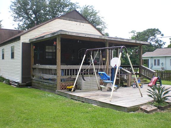 5th image of 330 Avenue E