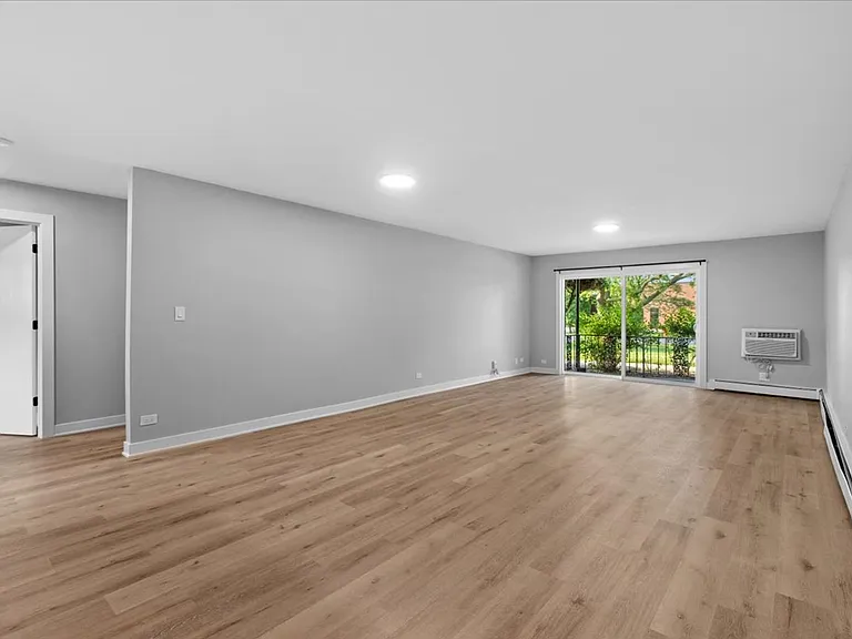 1000 Orchard Luxury Apartments — Photo 42