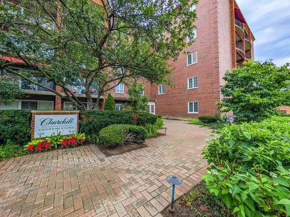 515 N Main St APT 5CS, Glen Ellyn, IL 60137