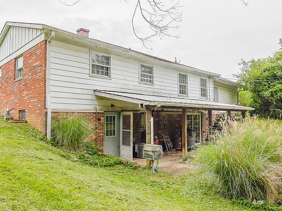 5th image of 2504 Beechcrest Dr