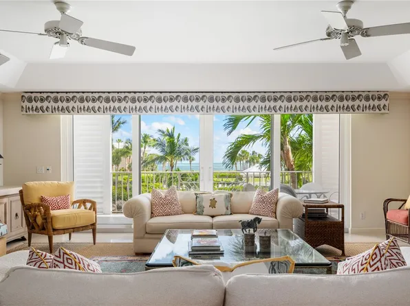 1250 W Southwinds Blvd APT 215, Vero Beach, FL 32963