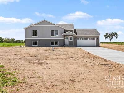 5625 Whites Bridge Rd, Belding, MI, 48809