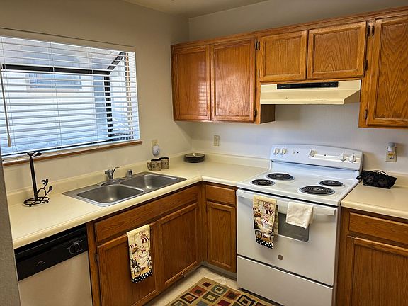 3rd image of 4985 W 7th St APT 13
