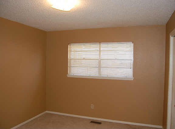 5th image of 5108 NW 27th St