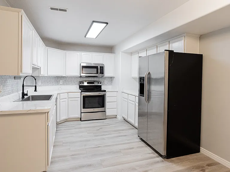 8084 N Ridge Loop E #F6 — Photo 6
