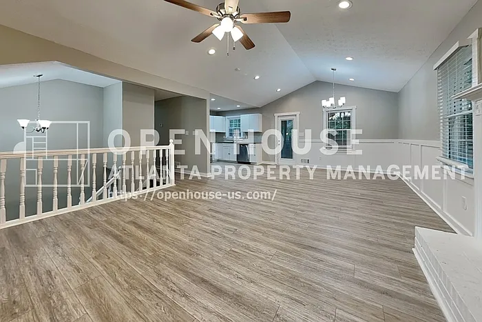 3 bed, 2.0 bath, 1304 sqft, $1,750 — Photo 4