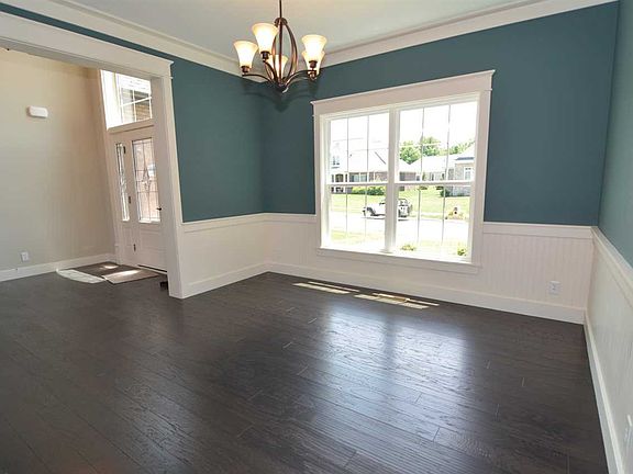 4th image of 5594 Ashley Dr