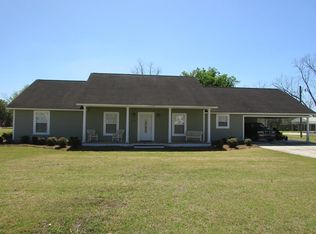 415 Walter St, Odum, GA 31555