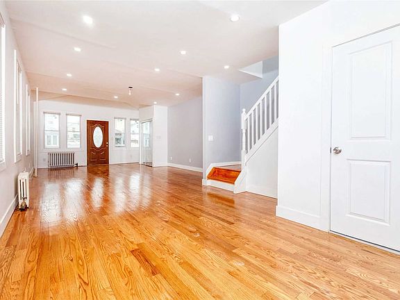 2nd image of 10758 114th St