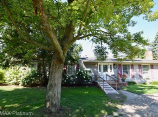 10325 Fish Lake Rd, Holly, MI 48442