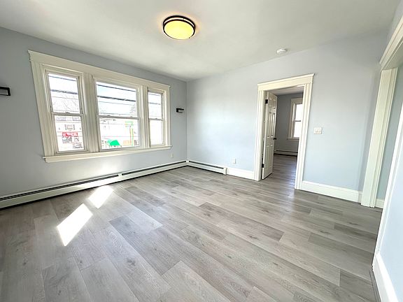 5th image of 1452 Mineral Spring Ave Unit 2