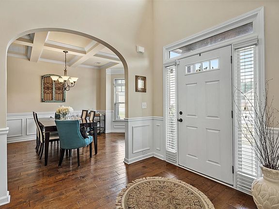 4th image of 108 Cameron Creek Ln