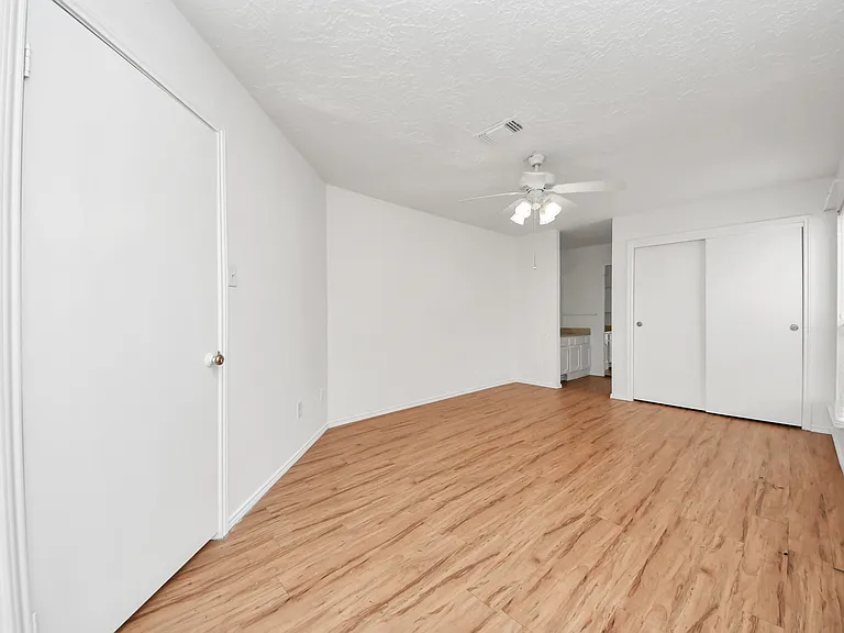 17003 Amidon Dr — Photo 36