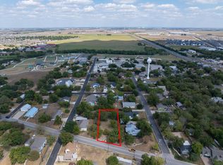 304 N Fm 1660, Hutto, TX 78634