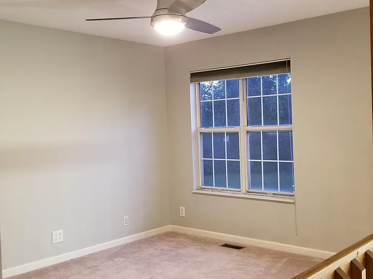 906 Bexhill Ct S — Photo 11