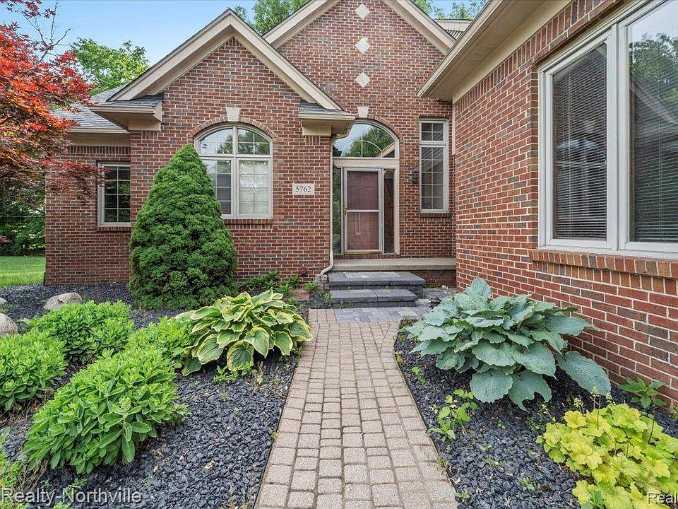 1st image of 5762 Fairborn Dr