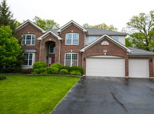 1673 Acorn Dr, Hoffman Estates, IL 60192