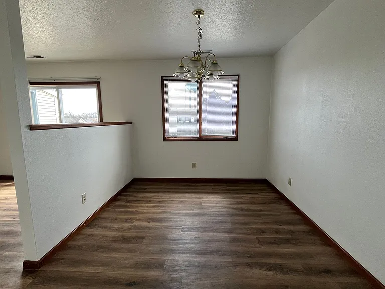 213 Tanglewood Dr #C — Photo 8