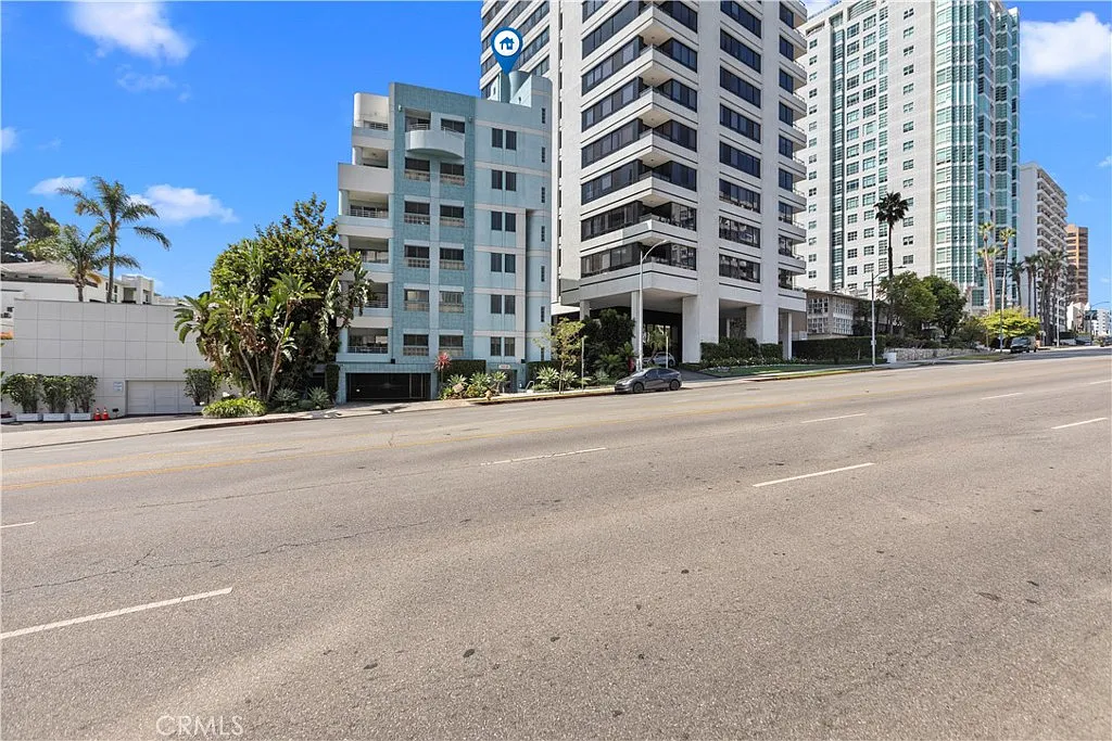 3 bed, 1733 sqft, $8,000 — Photo 1
