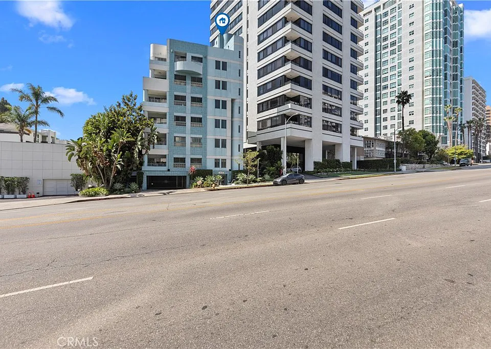 10336 Wilshire Blvd #703