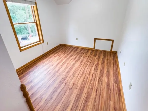 W1826 Main St, Sullivan, WI 53178