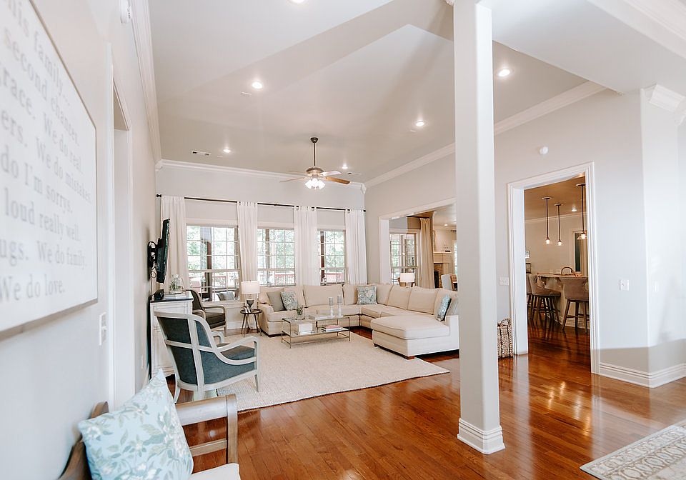 1st image of 5103 S Sloan Cir