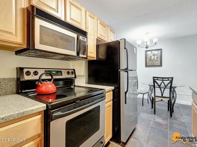 221 E 7th Ave APT 110, Anchorage, AK, 99501