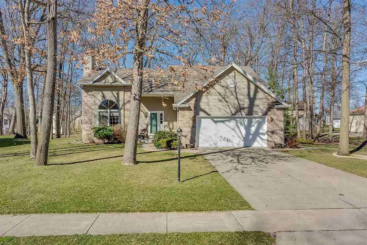 3810 Dudley Dr photo 1