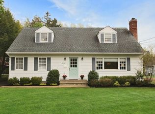 315 N Pleasant Ave, Ridgewood, NJ 07450