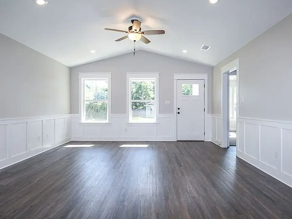 3rd image of 42 Lance Ln