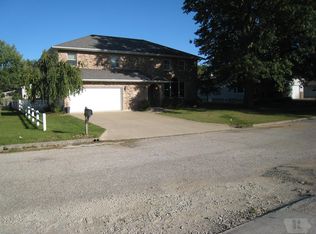 2023 Meadow Ln, Keokuk, IA