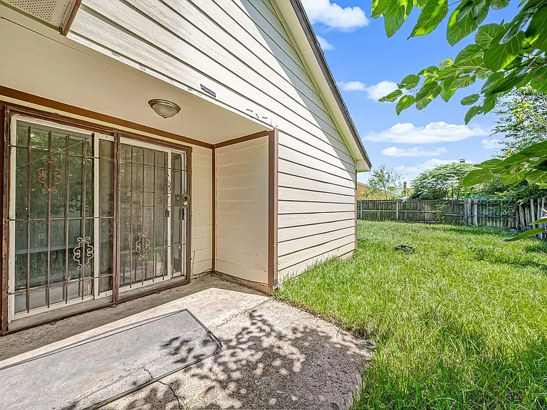 3111 Overcross Dr — Photo 22