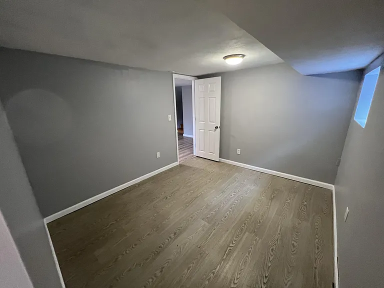 7806 Brier St — Photo 14
