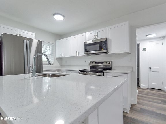 5th image of 3652 CEDAR Drive