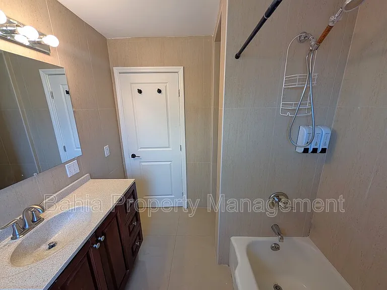 808 N Macdill Ave — Photo 16