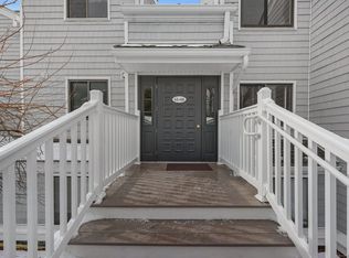 63 Rowayton Woods Dr UNIT 63, Norwalk, CT 06854