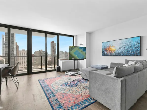 161 West 61st Street image 1 of 15