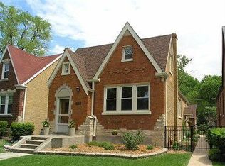 3209 Prairie Ave, Brookfield, IL 60513