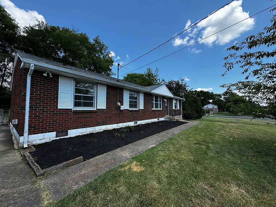 1st image of 219 Jacksonian Dr