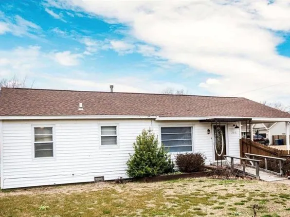 2016 Harris St, Kennett, MO 63857