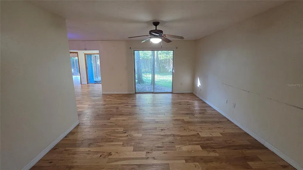 4 bed, 3.0 bath, 1841 sqft, $2,550 — Photo 3