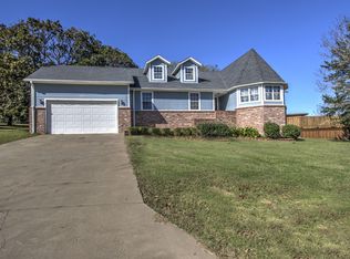404 N 9th St, Barnsdall, OK 74002