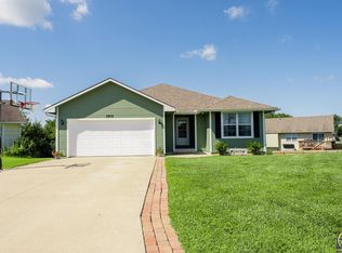 3909 NW Fielding Ter, Topeka, KS 66618