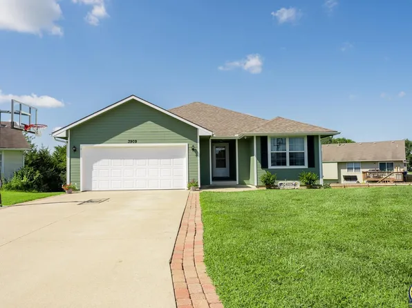 3909 NW Fielding Ter, Topeka, KS 66618